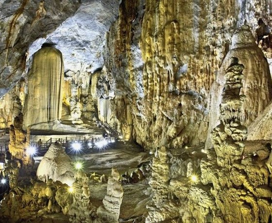 Động Thiên Đường - Suối Nước Moọc - Động Phong Nha - Sông Chày Hang Tối